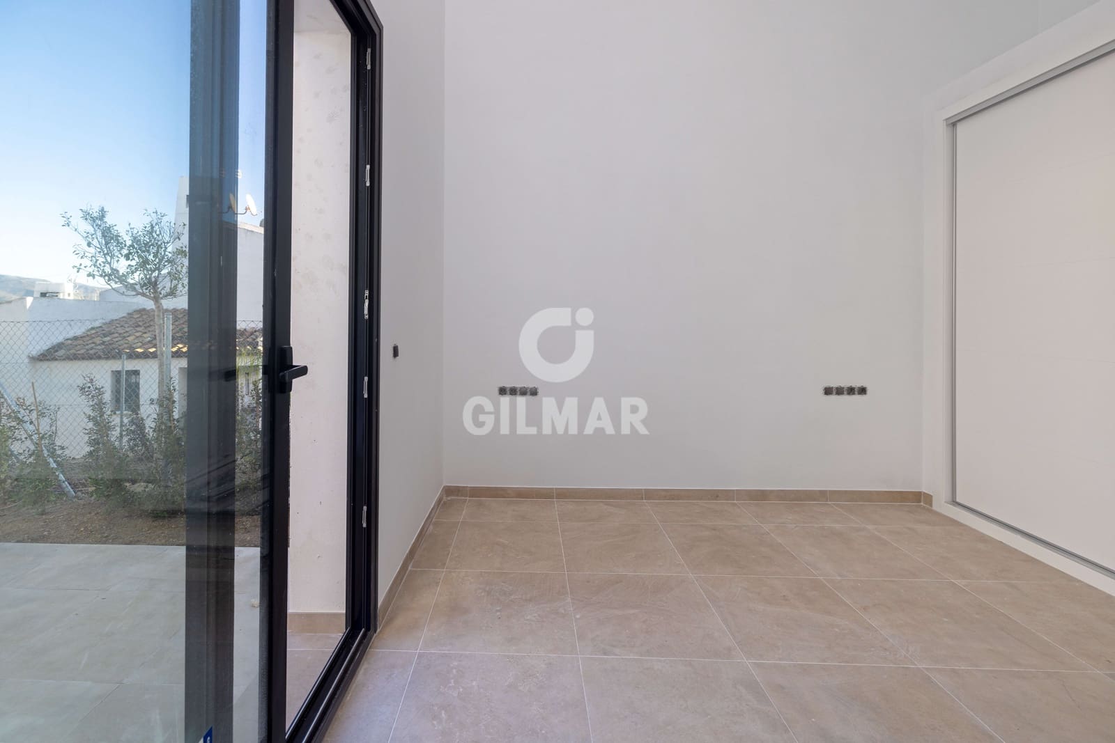 2 quarto Moradia em Banda para venda em Bahia Dorada com piscina - 610 000 € (Ref: 9688622)