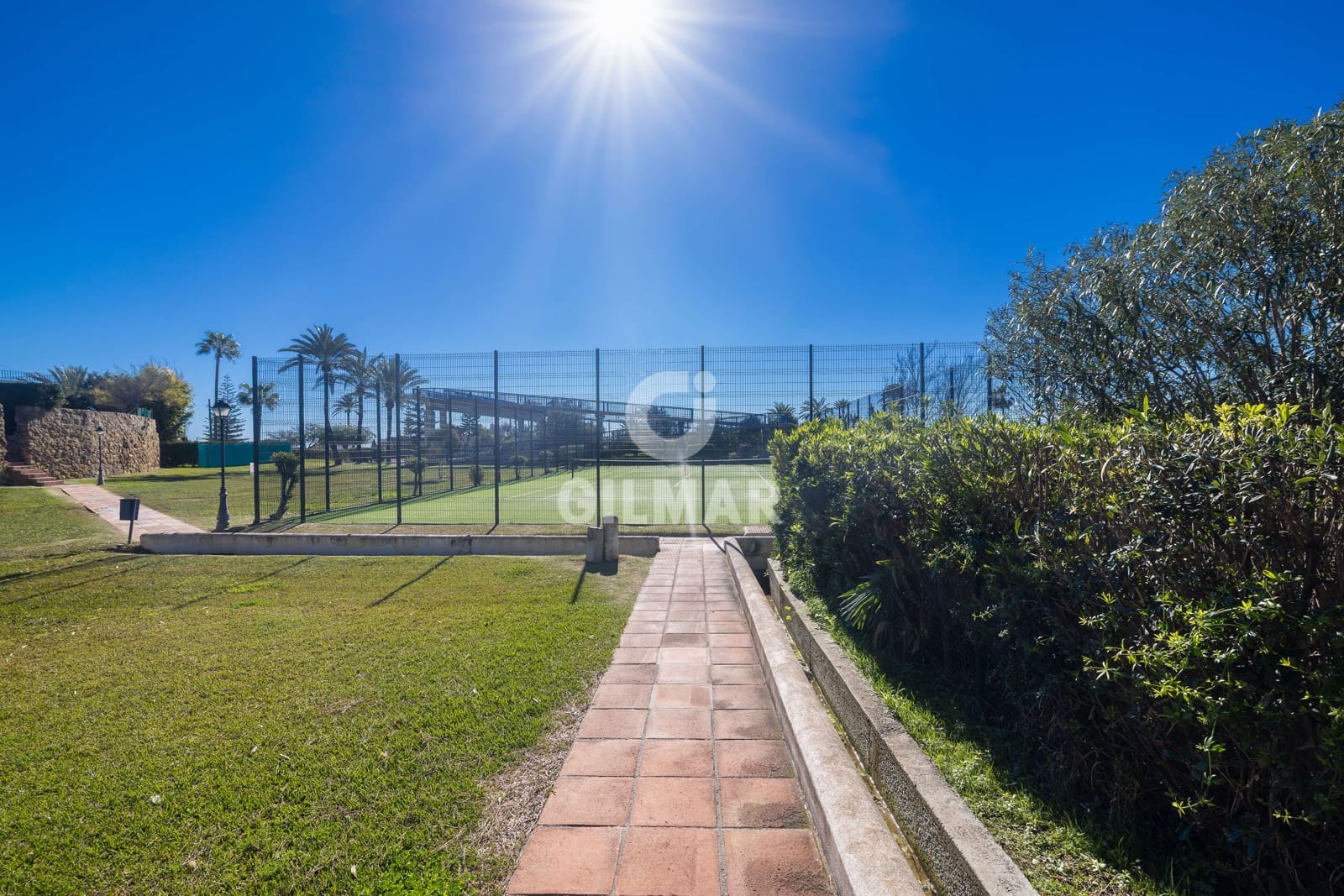 2 quarto Moradia em Banda para venda em Bahia Dorada com piscina - 610 000 € (Ref: 9688622)