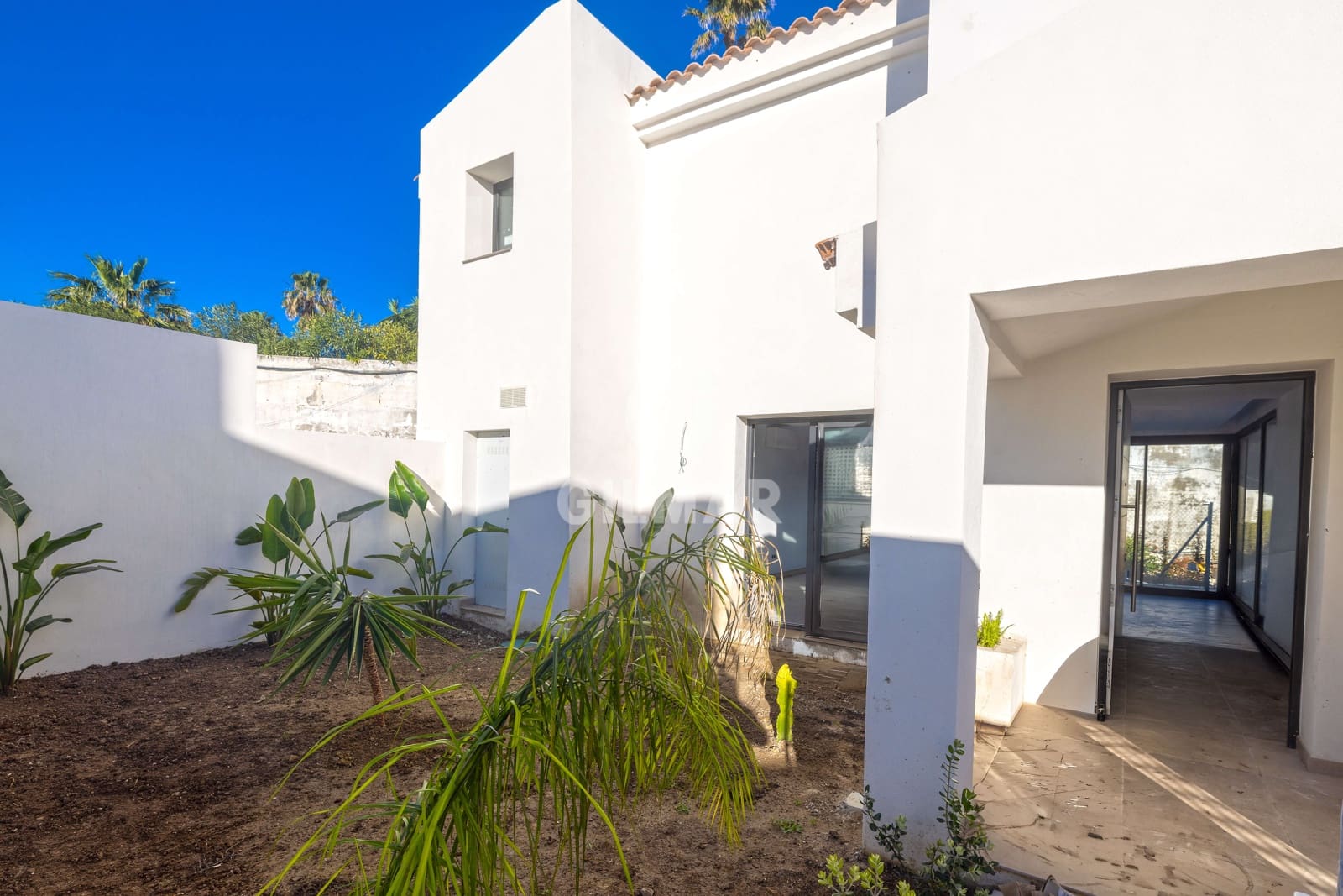 2 quarto Moradia em Banda para venda em Bahia Dorada com piscina - 610 000 € (Ref: 9688622)