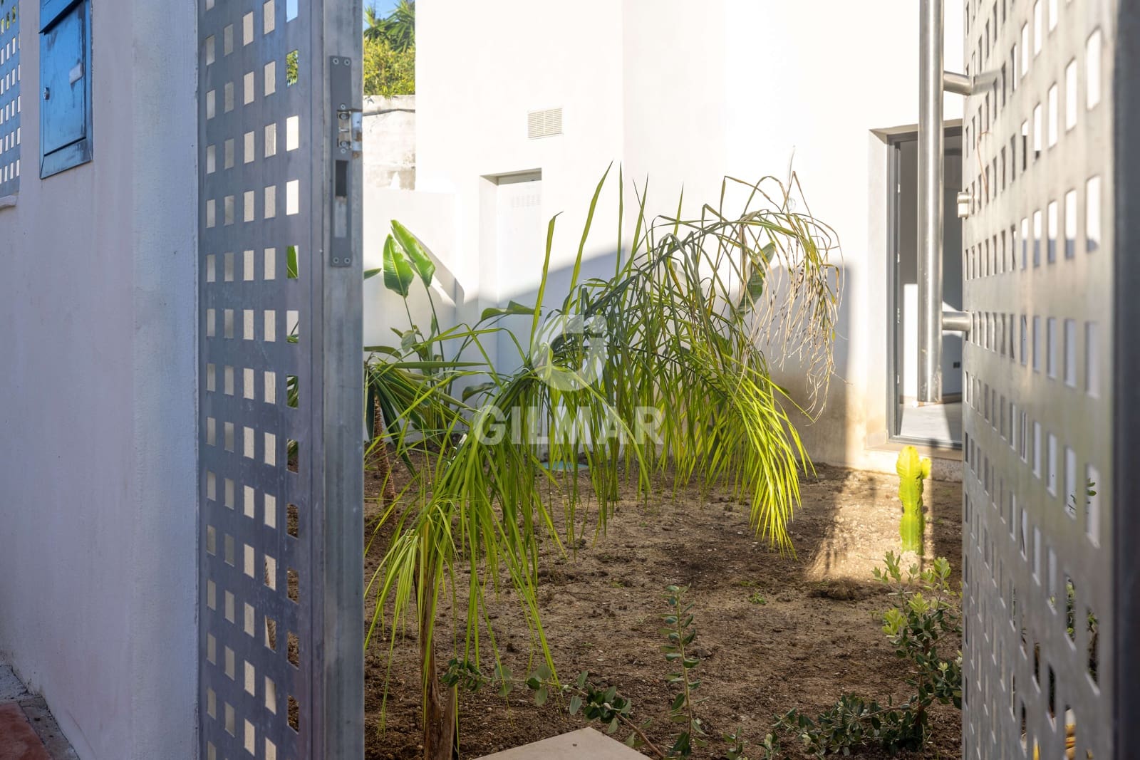 2 quarto Moradia em Banda para venda em Bahia Dorada com piscina - 610 000 € (Ref: 9688622)