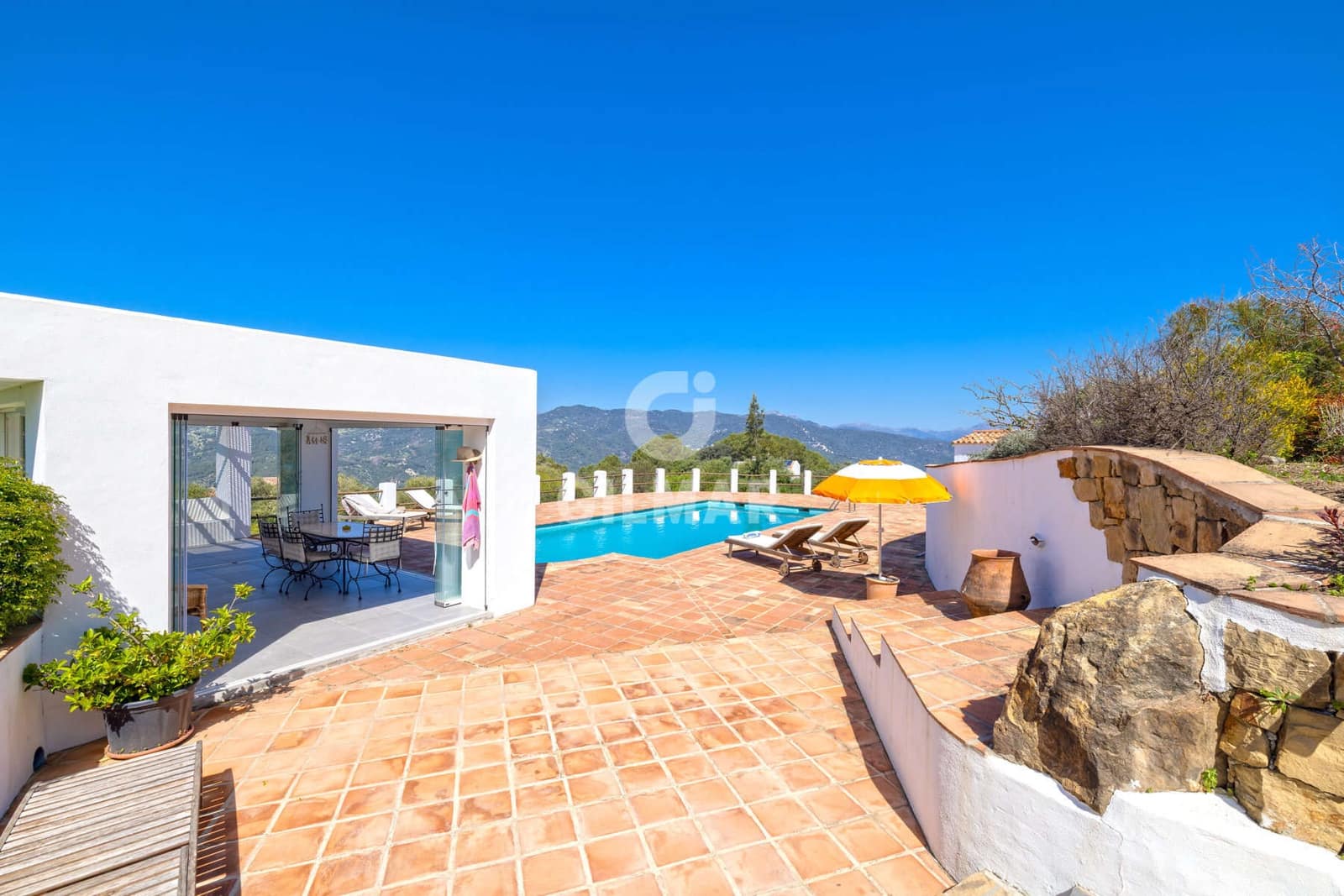 5 chambre Villa/Maison à vendre à Casares avec piscine - 1 860 000 € (Ref: 9697776)