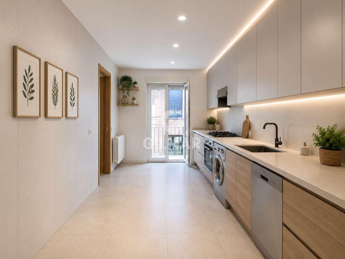 4 chambre Villa/Maison Mitoyenne à vendre à Madrid ville avec garage - 849 000 € (Ref: 9699286)