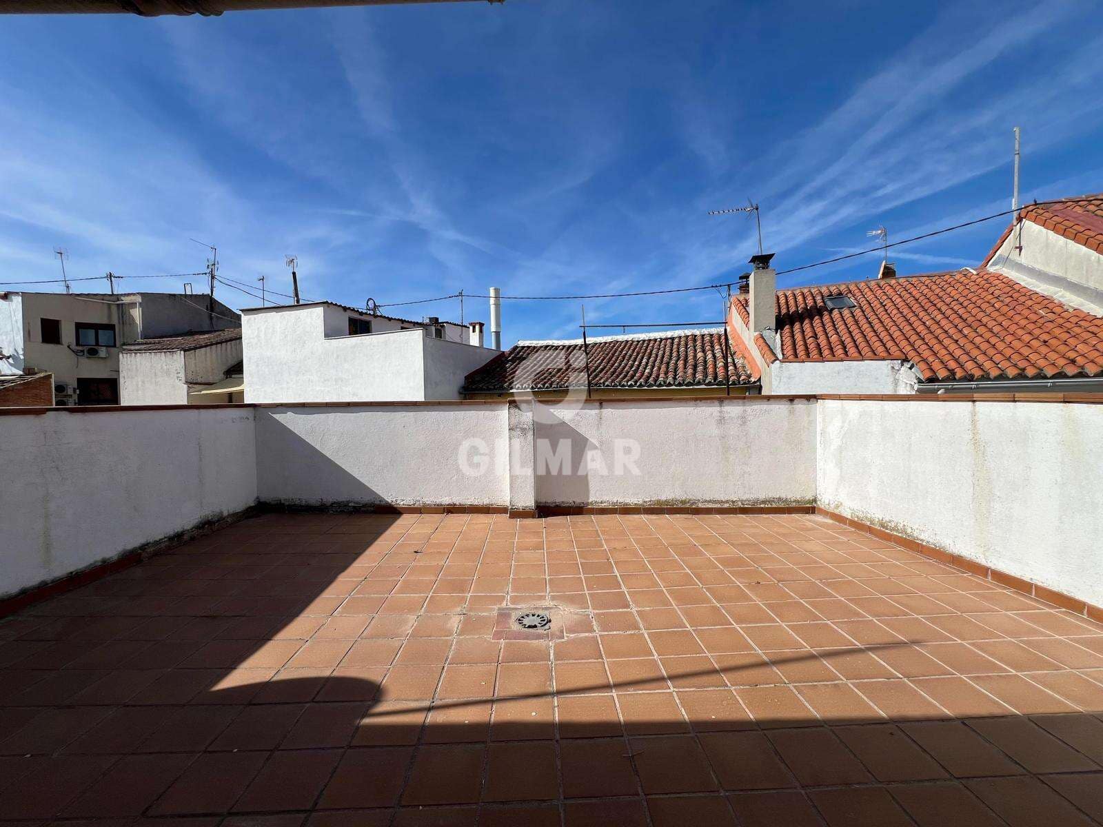 4 chambre Villa/Maison Mitoyenne à vendre à Madrid ville avec garage - 849 000 € (Ref: 9699286)