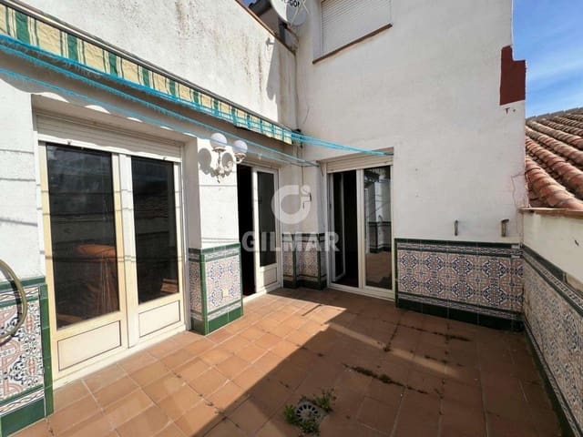 4 slaapkamer Rijtjeshuis te koop in Valverde, Madrid stad met garage - € 849.000 (Ref: 9699286)