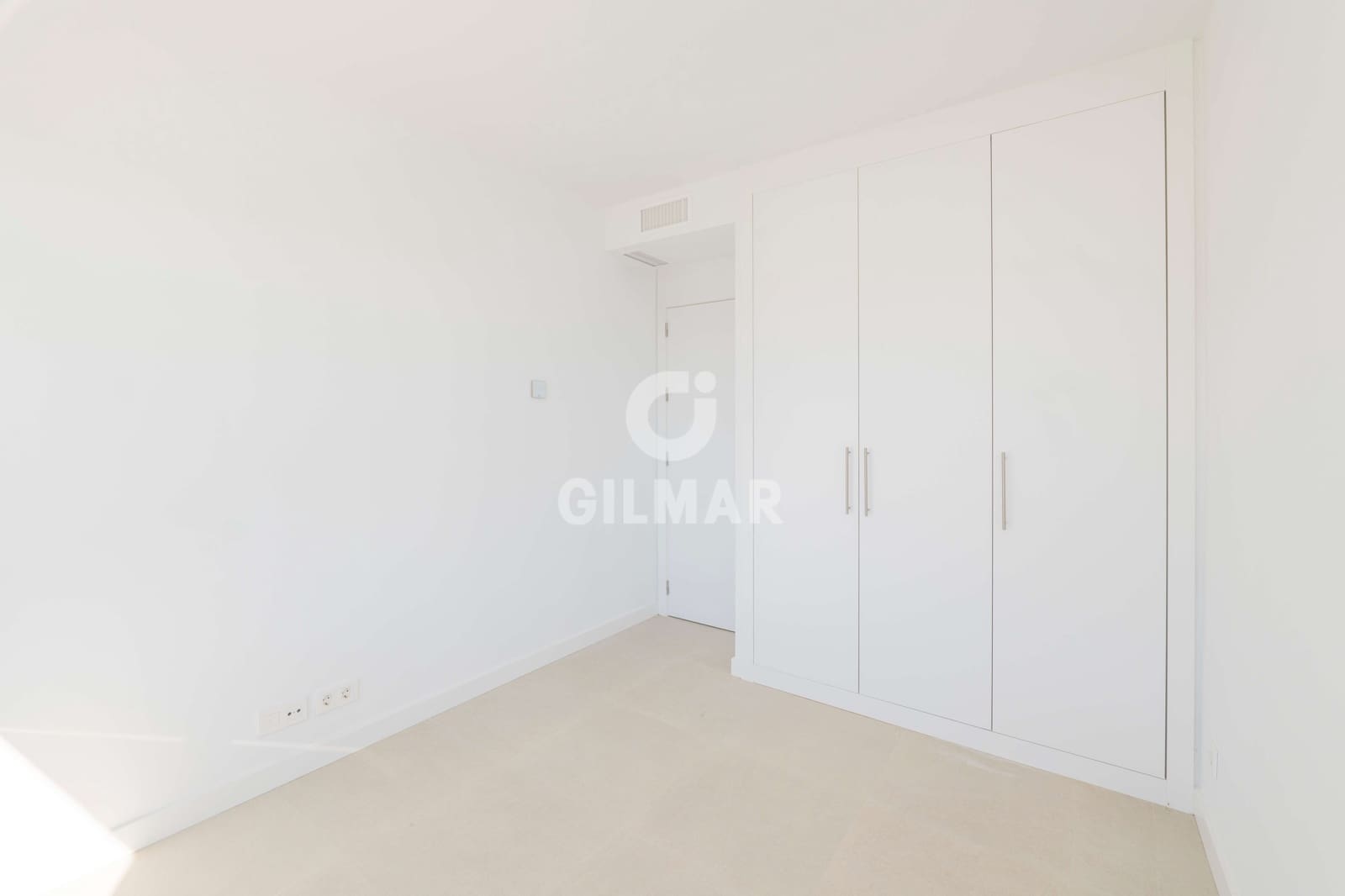 3 camera da letto Villetta Bifamiliare in vendita in El Paraiso con piscina garage - 1.250.000 € (Rif: 9700174)