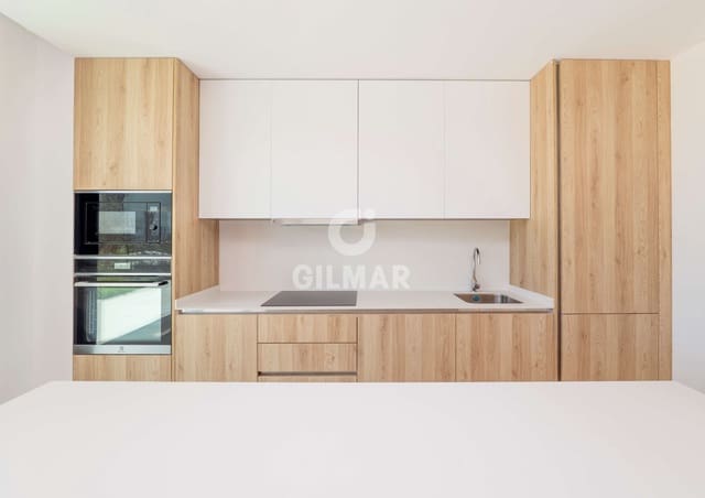 3 camera da letto Villetta Bifamiliare in vendita in El Paraiso, Estepona con piscina garage - 1.250.000 € (Rif: 9700174)