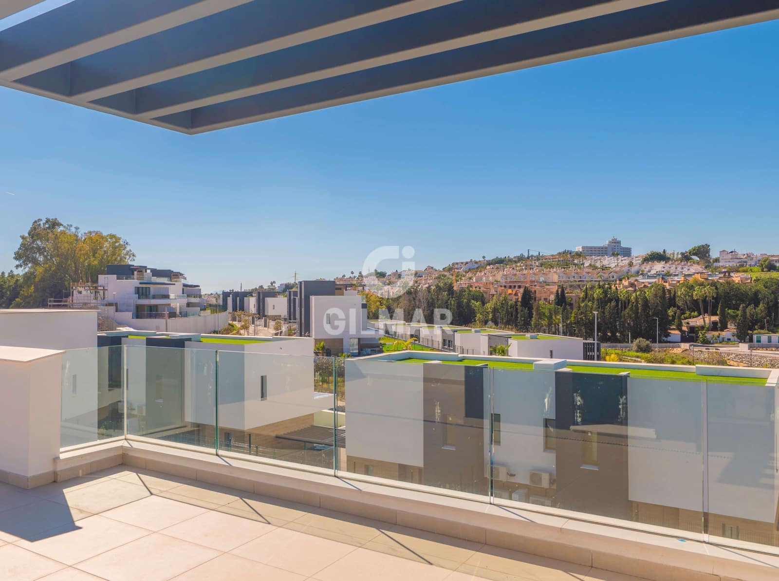 3 camera da letto Villetta Bifamiliare in vendita in El Paraiso con piscina garage - 1.250.000 € (Rif: 9700174)