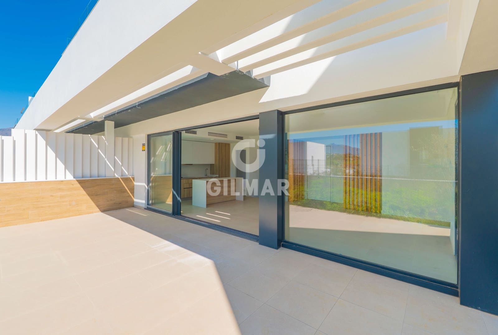 3 camera da letto Villetta Bifamiliare in vendita in El Paraiso con piscina garage - 1.250.000 € (Rif: 9700174)