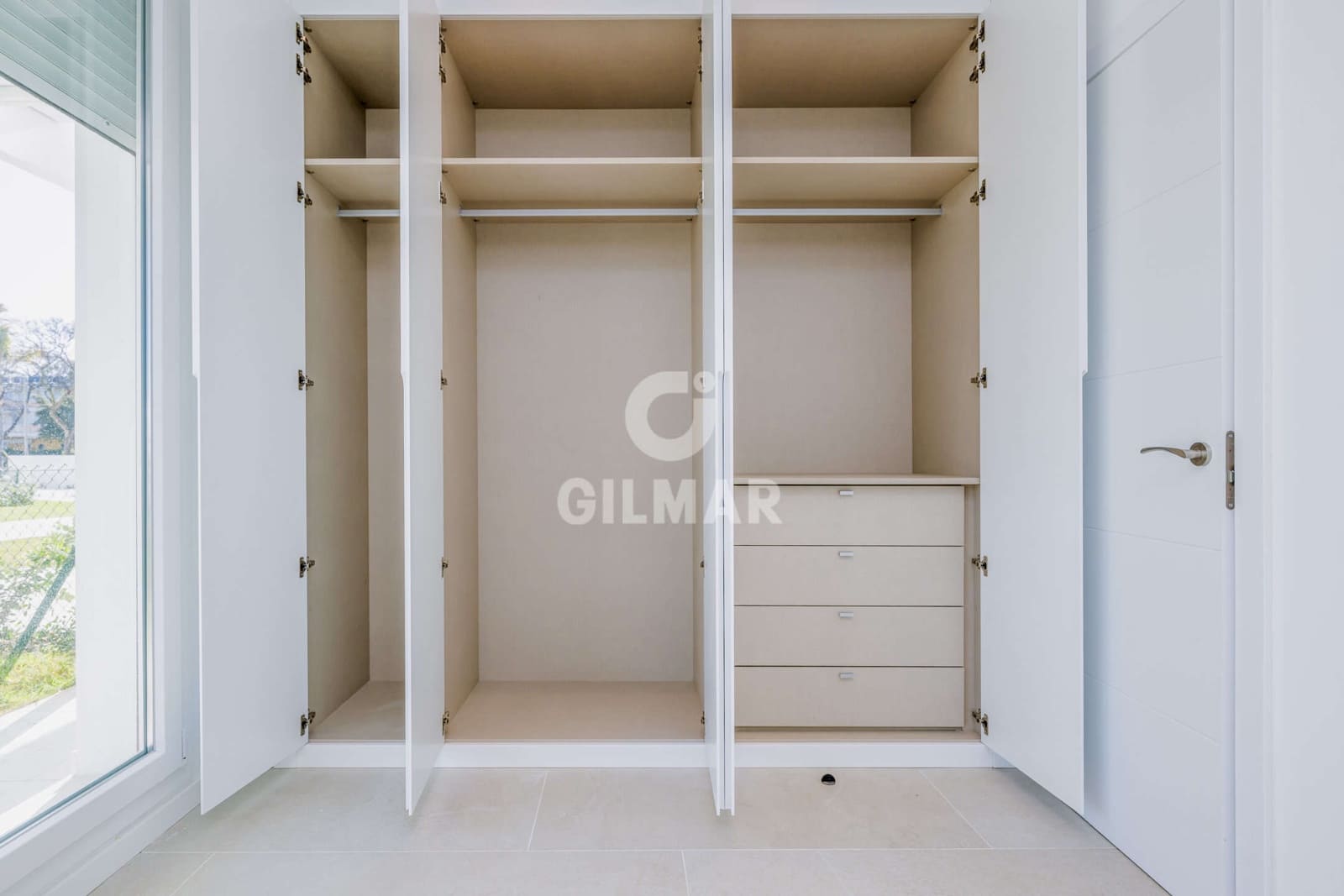 3 bedroom Flat for sale in Chipiona with pool garage - € 750,000 (Ref: 9707766)