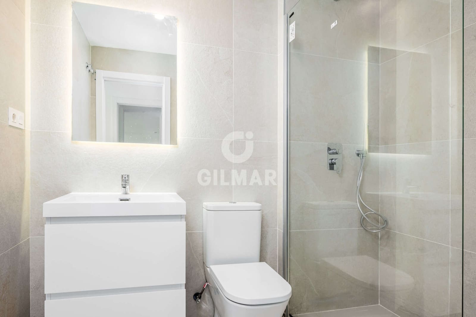 3 bedroom Flat for sale in Chipiona with pool garage - € 750,000 (Ref: 9707766)