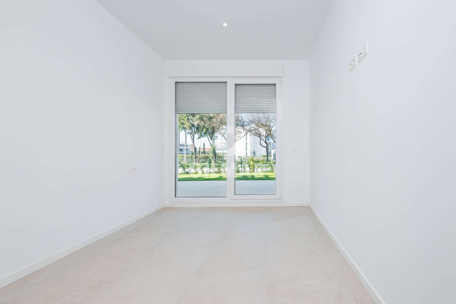 3 bedroom Flat for sale in Chipiona with pool garage - € 750,000 (Ref: 9707766)