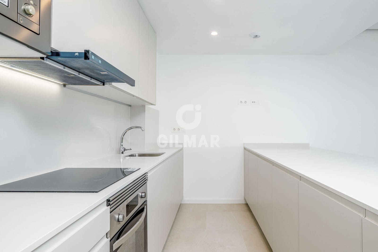 3 bedroom Flat for sale in Chipiona with pool garage - € 750,000 (Ref: 9707766)