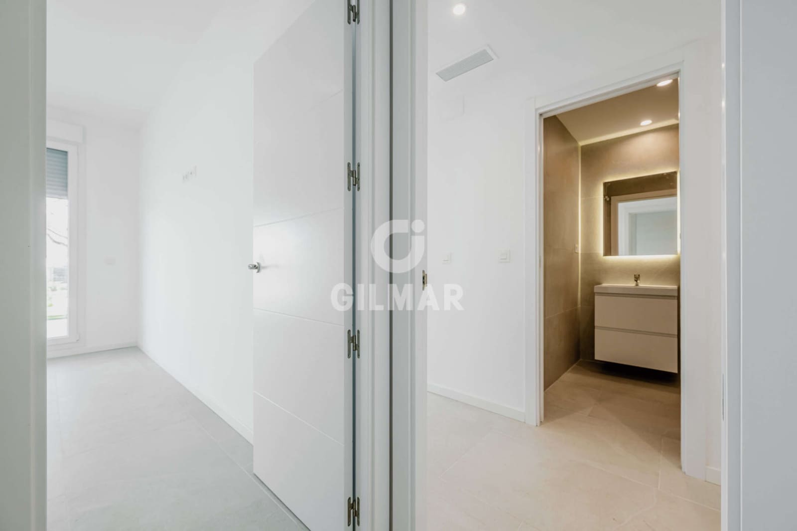 3 bedroom Flat for sale in Chipiona with pool garage - € 750,000 (Ref: 9707766)