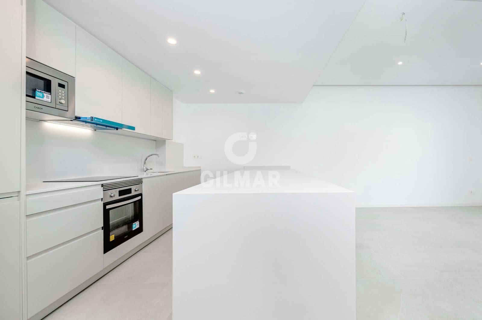 3 bedroom Flat for sale in Chipiona with pool garage - € 750,000 (Ref: 9707766)