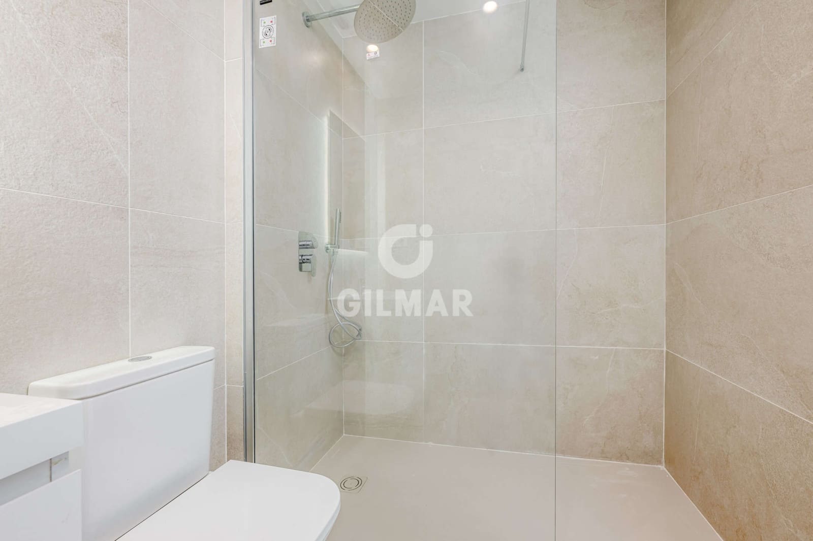 3 bedroom Flat for sale in Chipiona with pool garage - € 750,000 (Ref: 9707766)