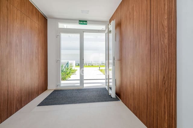 Piso de 3 habitaciones en Chipiona en venta con piscina garaje - 750.000 € (Ref: 9707766)