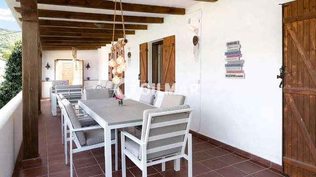 4 slaapkamer Villa te koop in Vejer de la Frontera met zwembad garage - € 695.000 (Ref: 9709179)