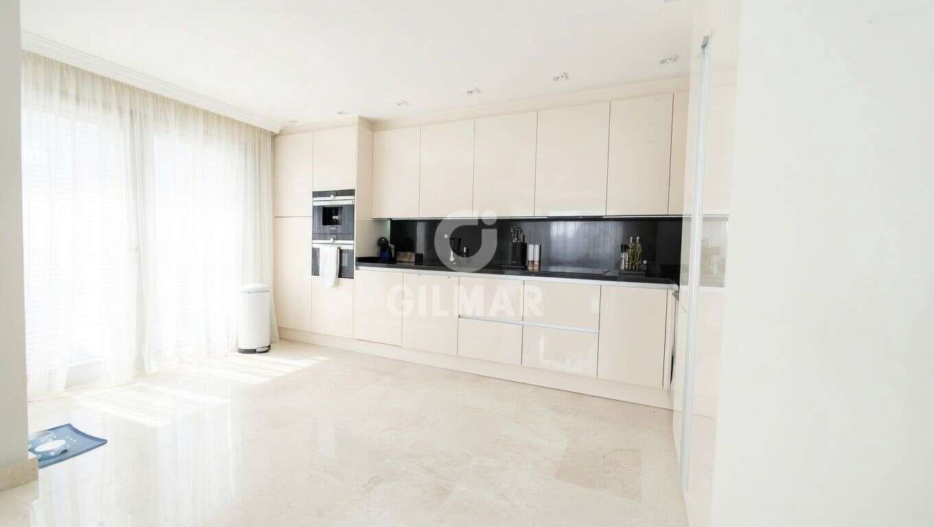 2 sovrum Lägenhet till salu i La Caleta Adeje med pool garage - 949 000 € (Ref: 9715680)