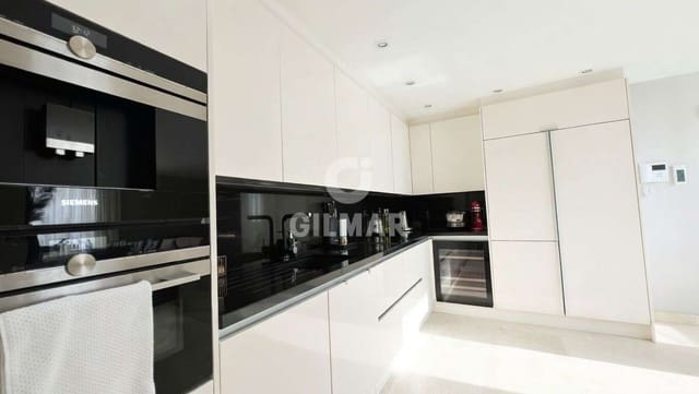 2 sovrum Lägenhet till salu i La Caleta Adeje, Adeje med pool garage - 949 000 € (Ref: 9715680)