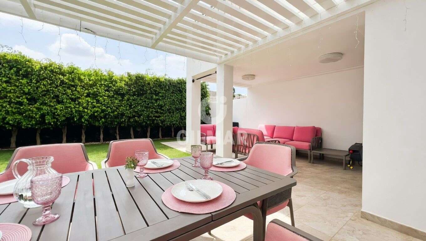 2 sovrum Lägenhet till salu i La Caleta Adeje med pool garage - 949 000 € (Ref: 9715680)