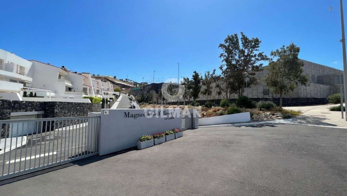2 sovrum Lägenhet till salu i La Caleta Adeje med pool garage - 949 000 € (Ref: 9715680)