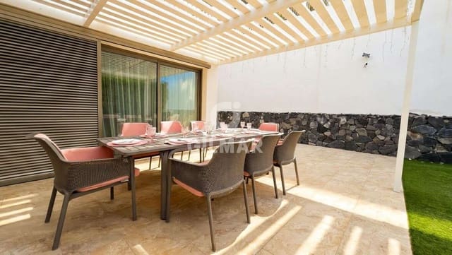 2 sovrum Lägenhet till salu i La Caleta Adeje, Adeje med pool garage - 949 000 € (Ref: 9715680)