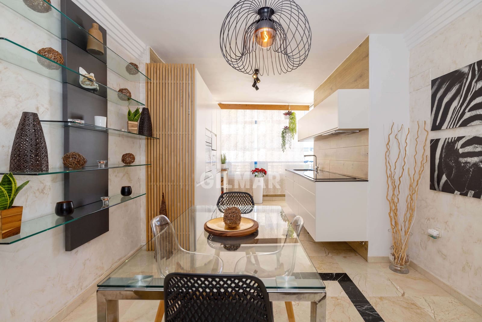 3 Zimmer Wohnung zu verkaufen in Marbella mit Pool - 600.000 € (Ref: 9715681)