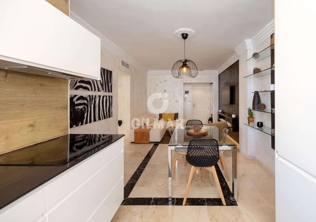 3 sovrum Lägenhet till salu i Playa Bajadilla - Puertos, Marbella med pool - 600 000 € (Ref: 9715681)