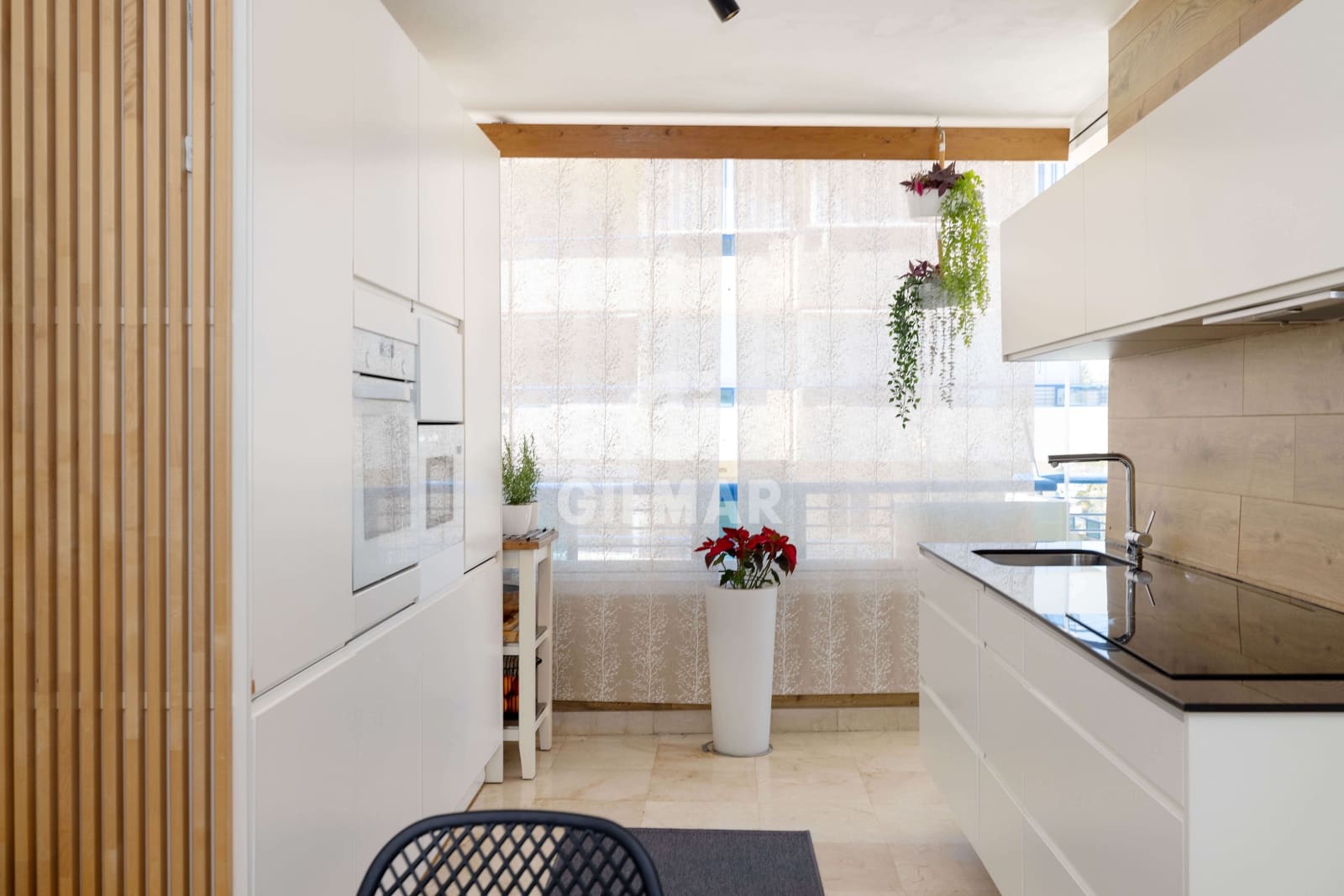 3 Zimmer Wohnung zu verkaufen in Marbella mit Pool - 600.000 € (Ref: 9715681)