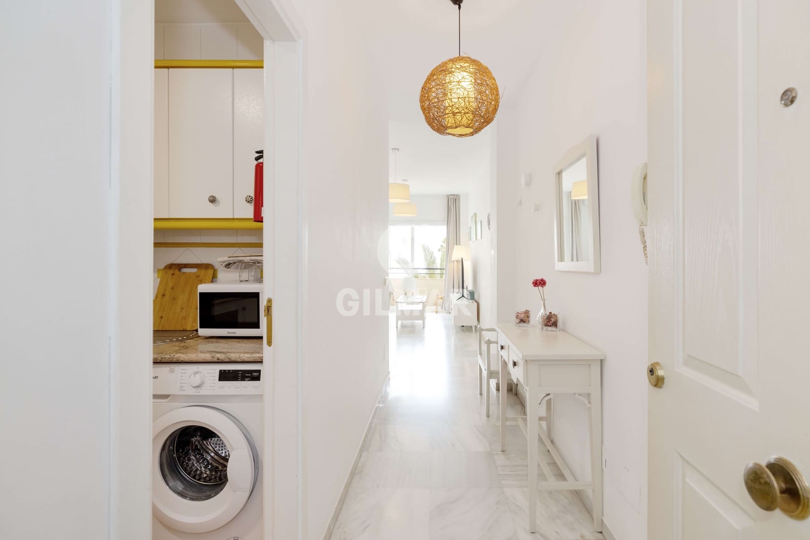 2 bedroom Flat for sale in Estepona - € 625,000 (Ref: 9720730)