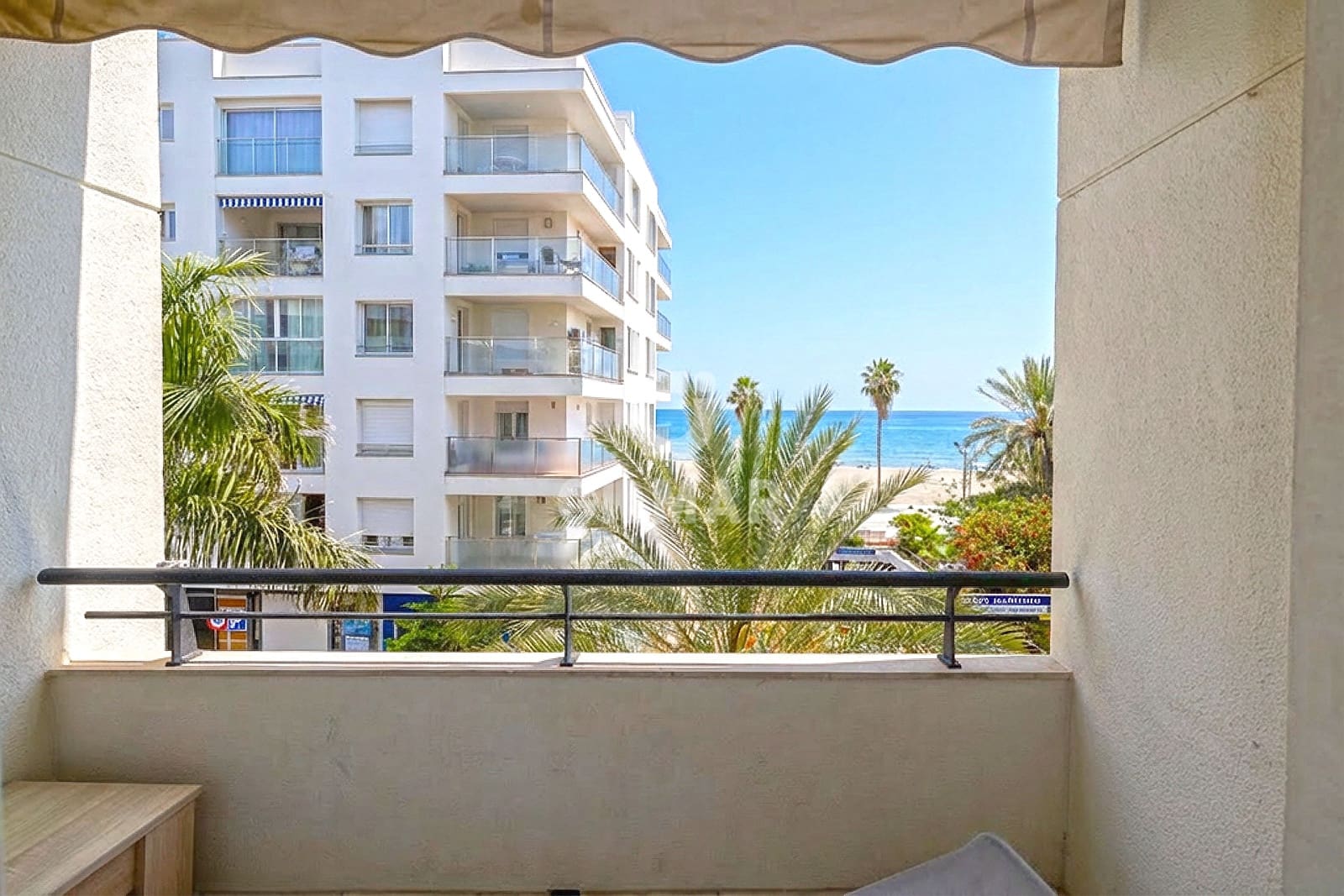 2 bedroom Flat for sale in Estepona - € 625,000 (Ref: 9720730)