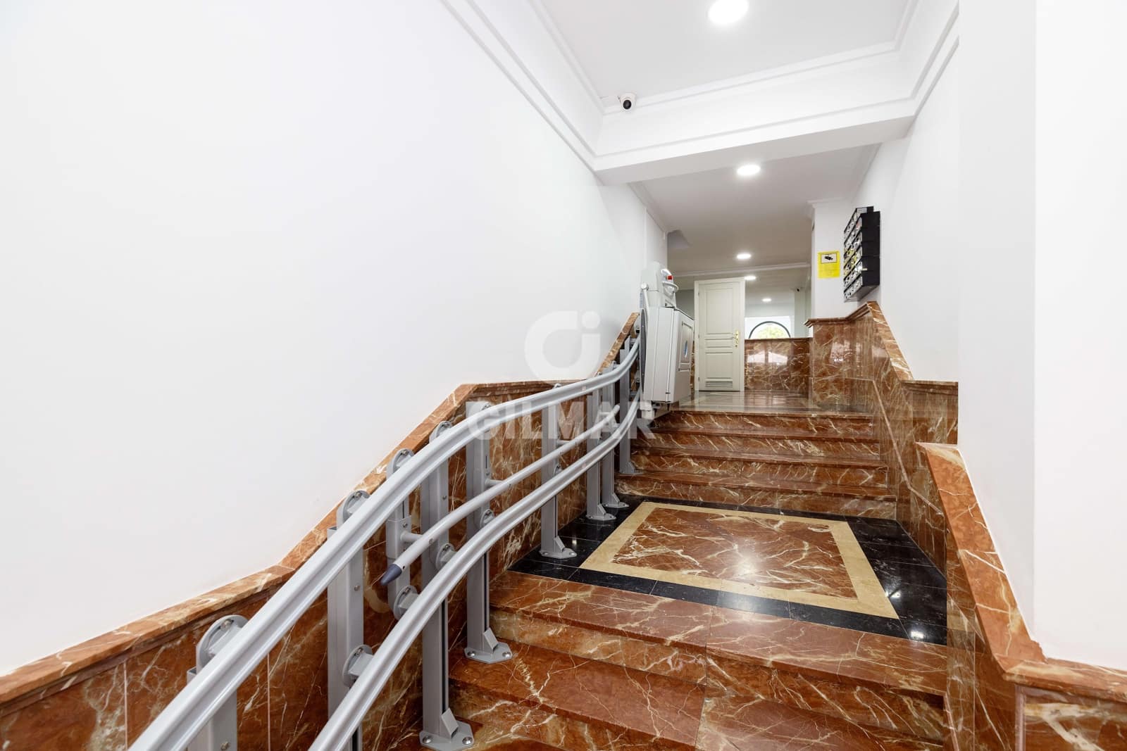 2 bedroom Flat for sale in Estepona - € 625,000 (Ref: 9720730)