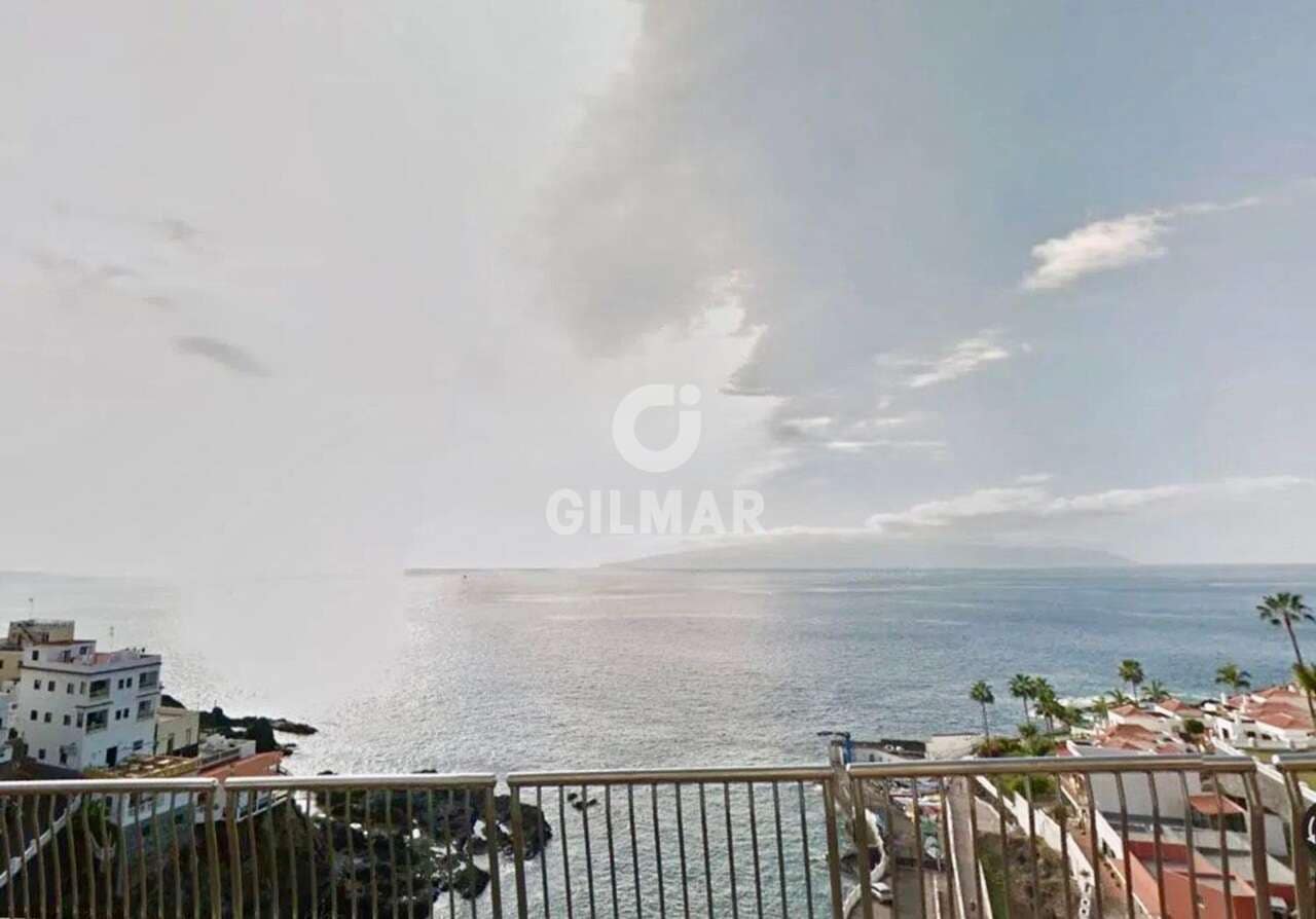 Commercial for sale in Puerto Santiago - € 150,000 (Ref: 9725017)