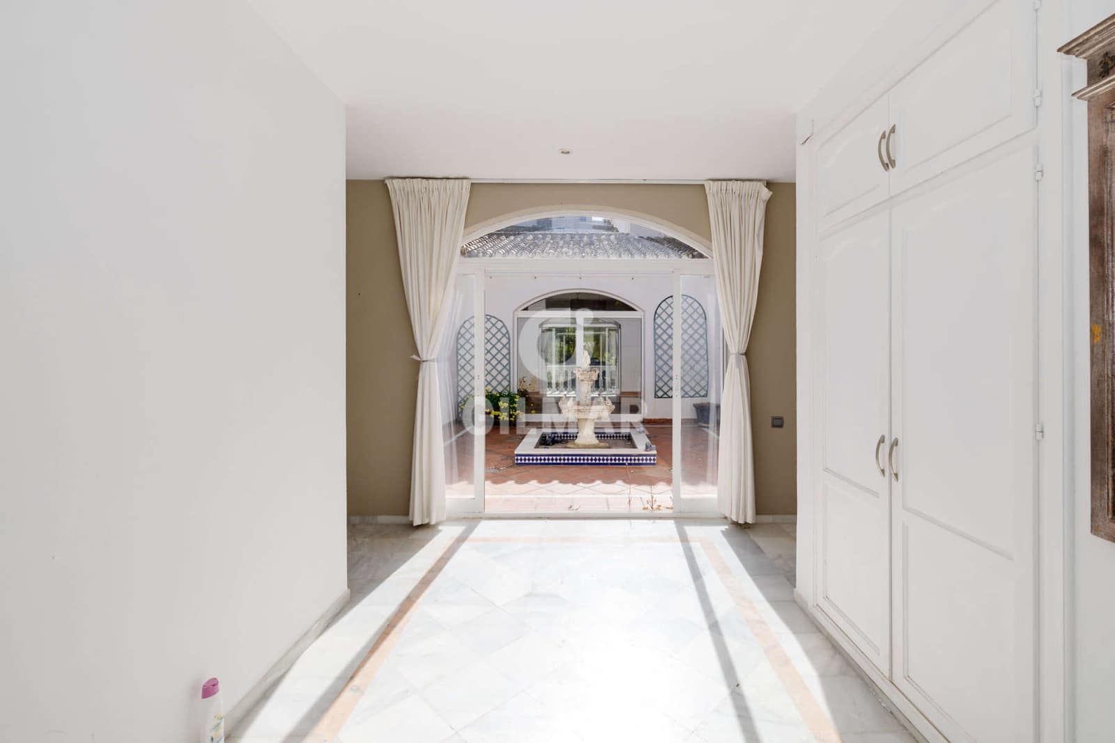 4 sypialnia Willa na sprzedaż w Benahavis z basenem garażem - 1 700 000 € (Ref: 9725018)