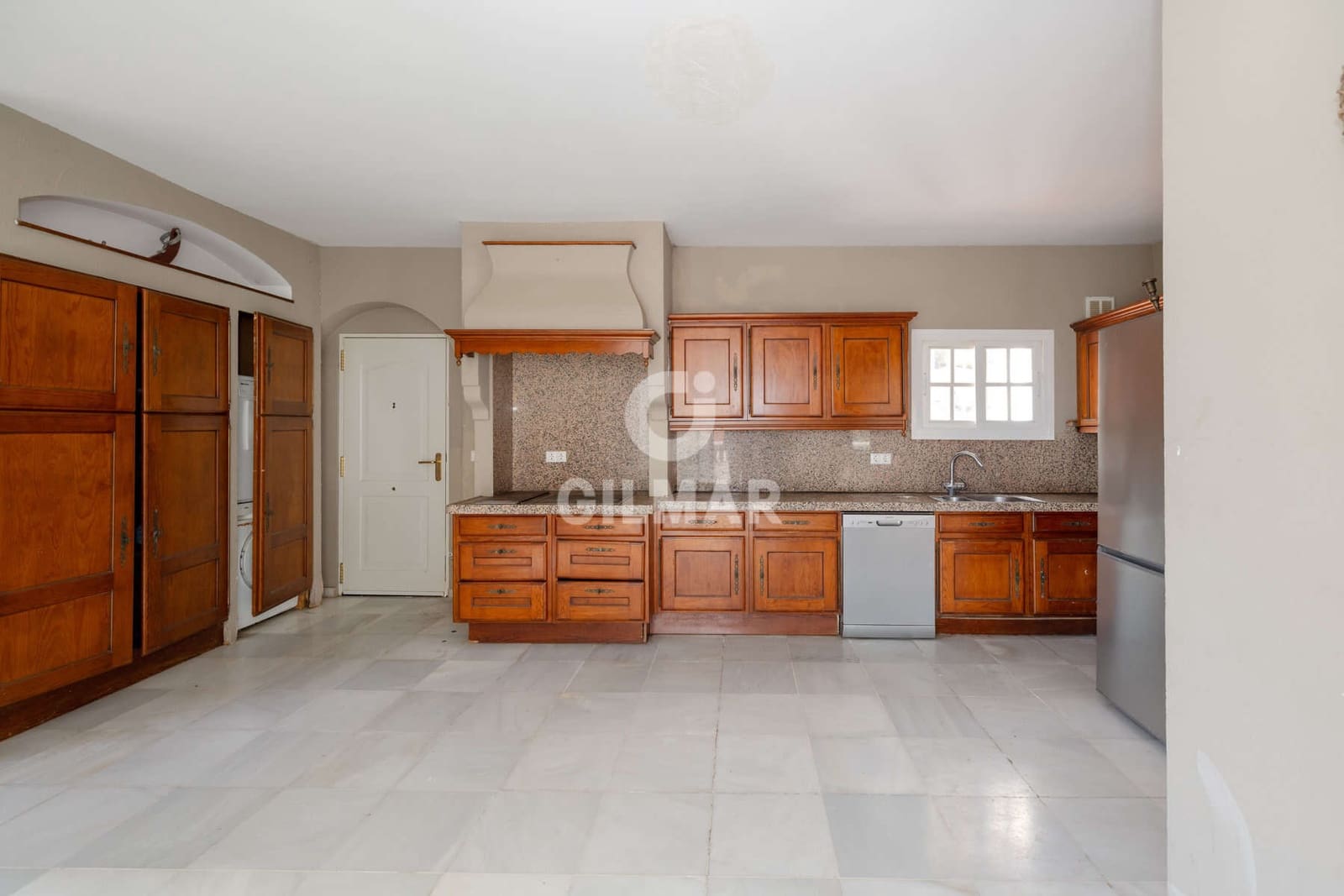 4 sypialnia Willa na sprzedaż w Benahavis z basenem garażem - 1 700 000 € (Ref: 9725018)