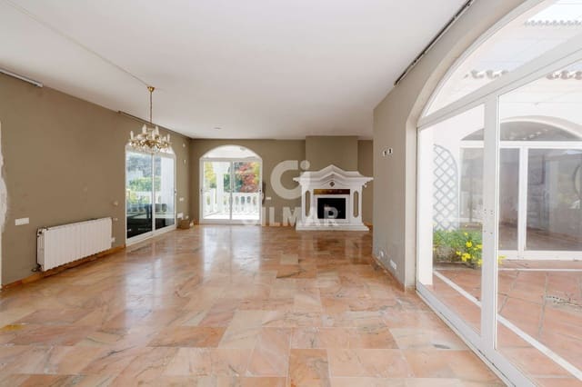 4 sypialnia Willa na sprzedaż w El Paraíso, Benahavís z basenem garażem - 1 700 000 € (Ref: 9725018)