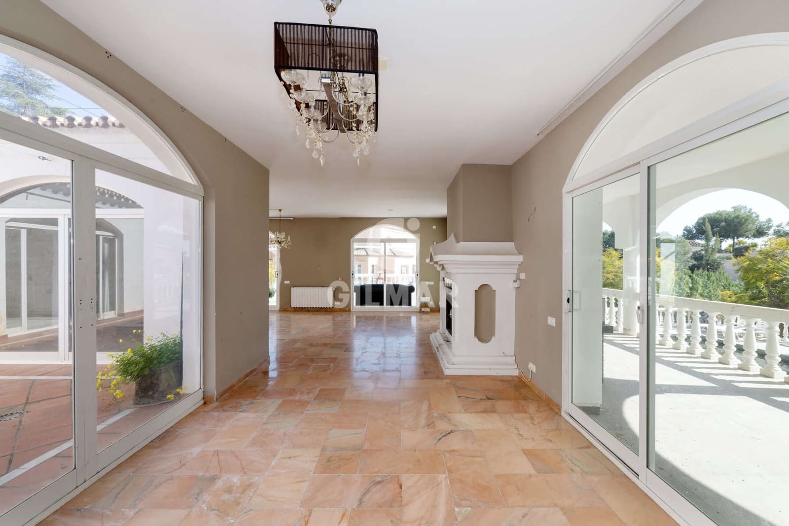 4 sypialnia Willa na sprzedaż w Benahavis z basenem garażem - 1 700 000 € (Ref: 9725018)