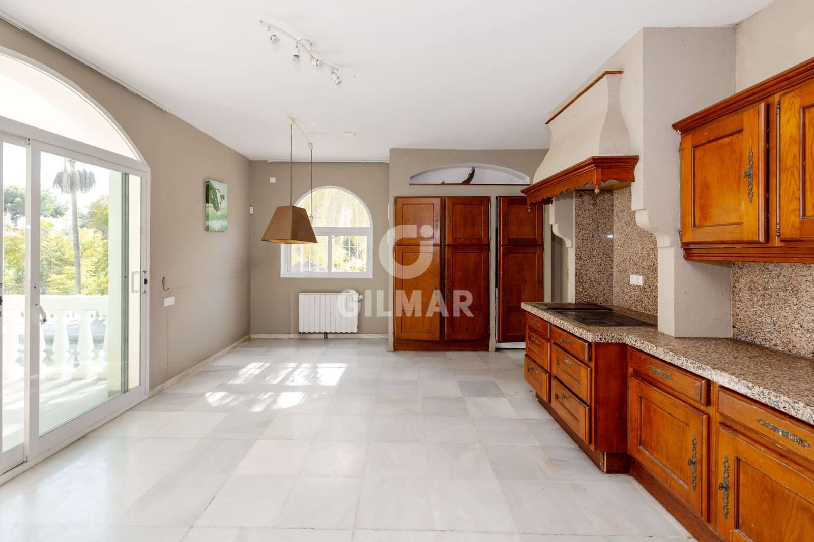 4 sypialnia Willa na sprzedaż w Benahavis z basenem garażem - 1 700 000 € (Ref: 9725018)