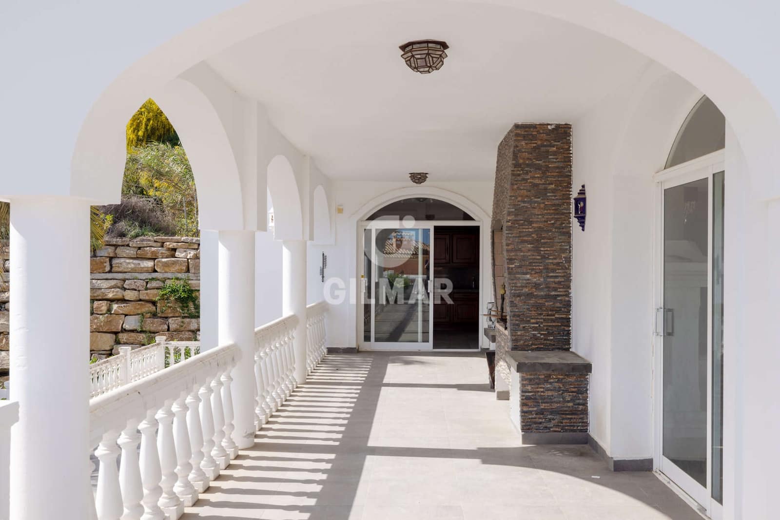 4 sypialnia Willa na sprzedaż w Benahavis z basenem garażem - 1 700 000 € (Ref: 9725018)