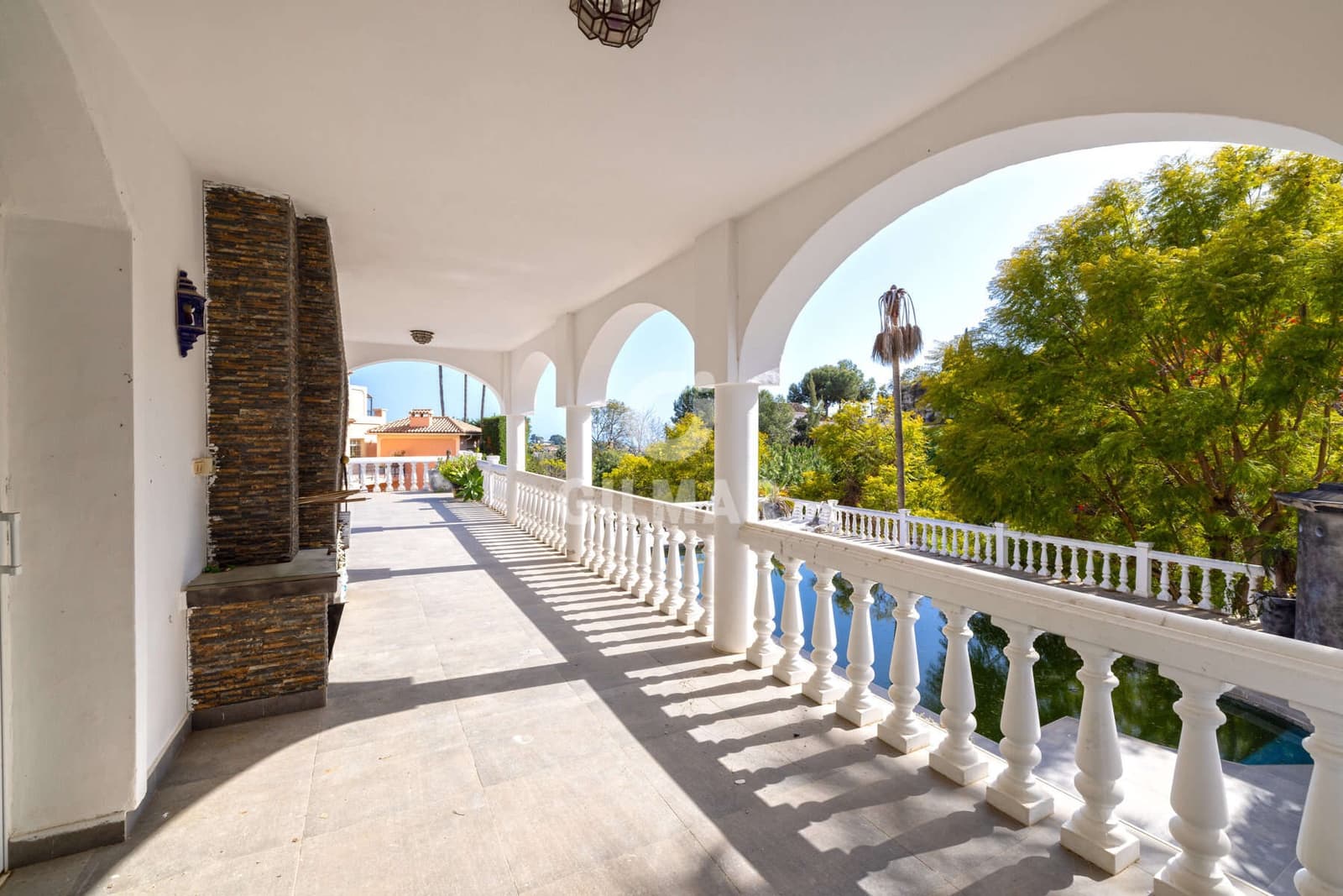 4 sypialnia Willa na sprzedaż w Benahavis z basenem garażem - 1 700 000 € (Ref: 9725018)