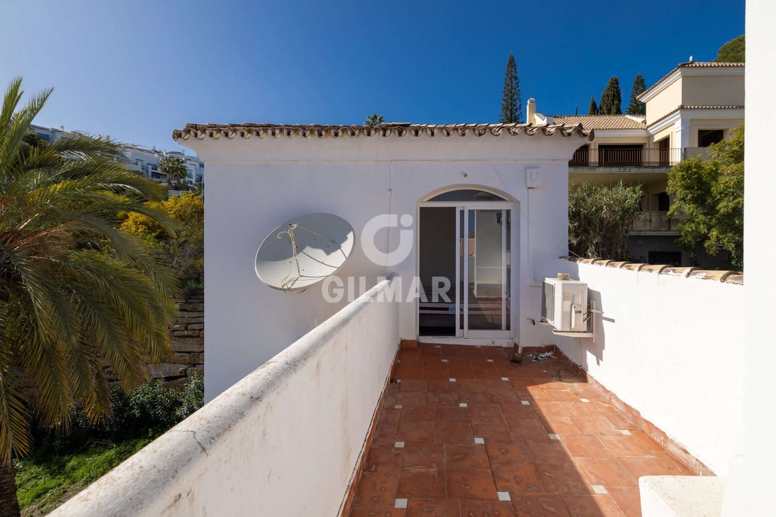 4 sypialnia Willa na sprzedaż w Benahavis z basenem garażem - 1 700 000 € (Ref: 9725018)