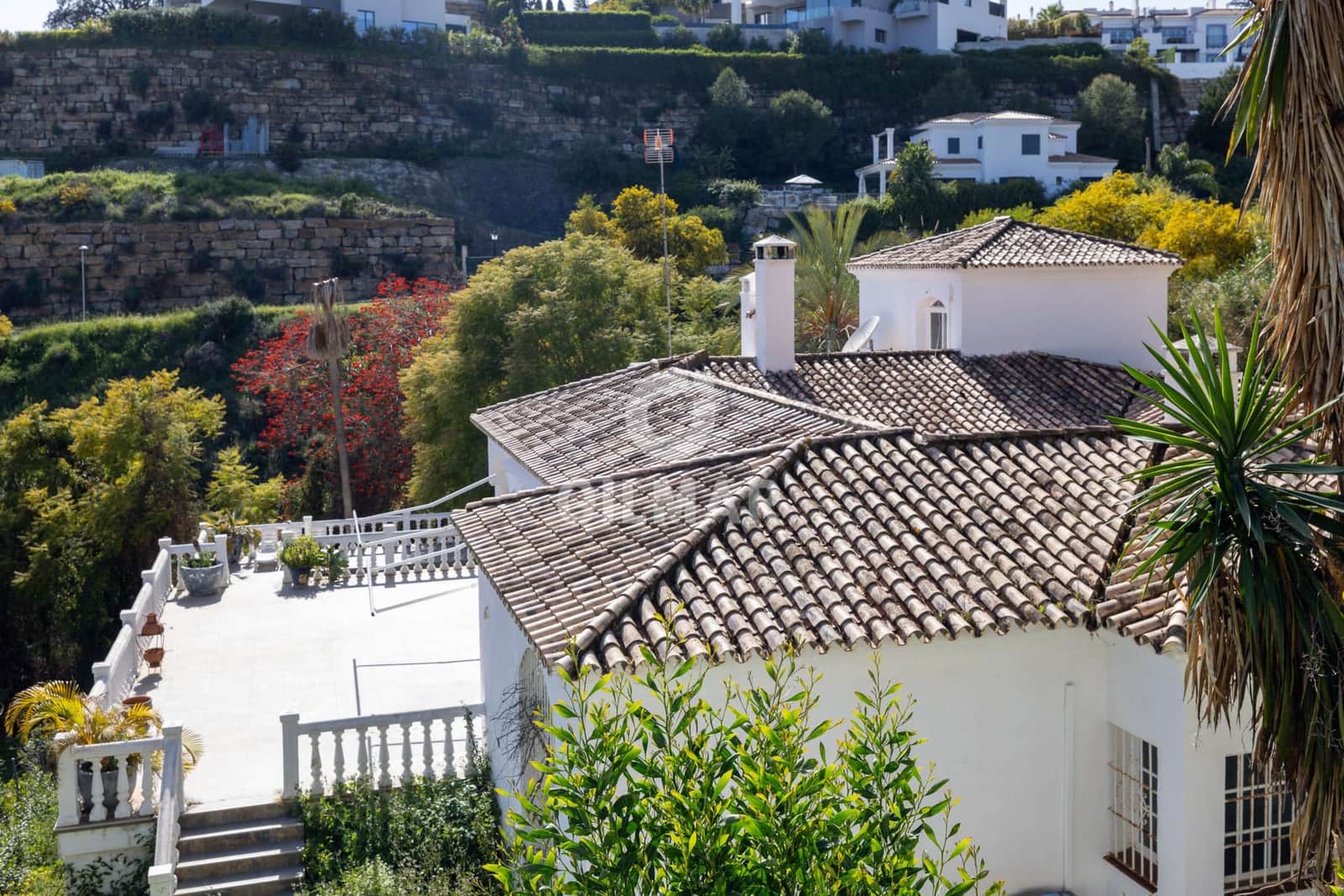 4 sypialnia Willa na sprzedaż w Benahavis z basenem garażem - 1 700 000 € (Ref: 9725018)