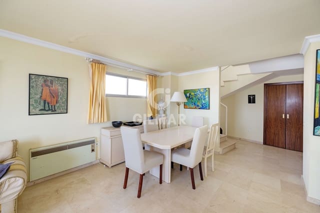 2 sypialnia Penthouse na sprzedaż w Puerto de Estepona, Estepona z basenem - 625 000 € (Ref: 9726157)