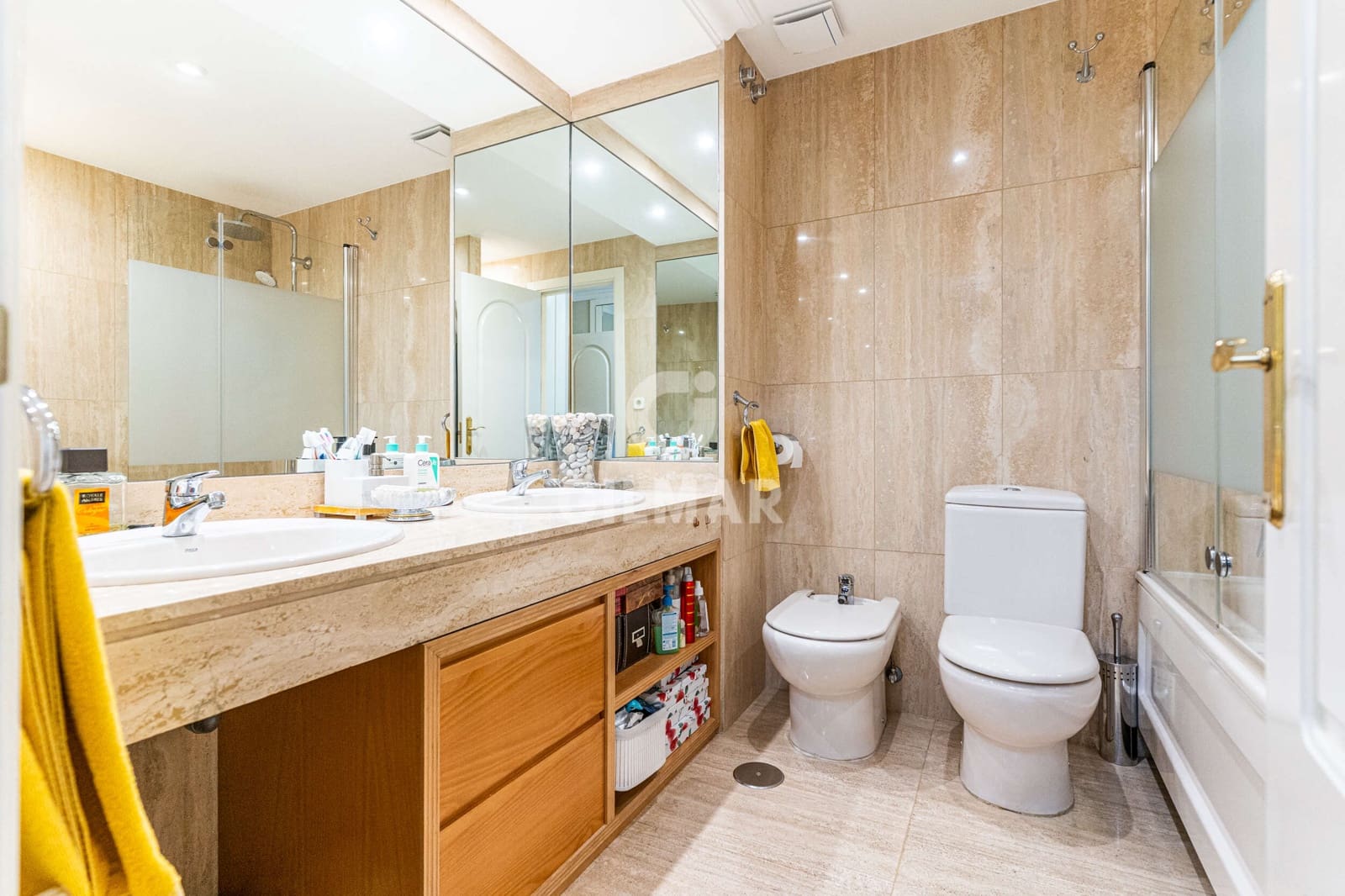 4 bedroom Terraced Villa for sale in Majadahonda with pool garage - € 1,620,000 (Ref: 9730496)