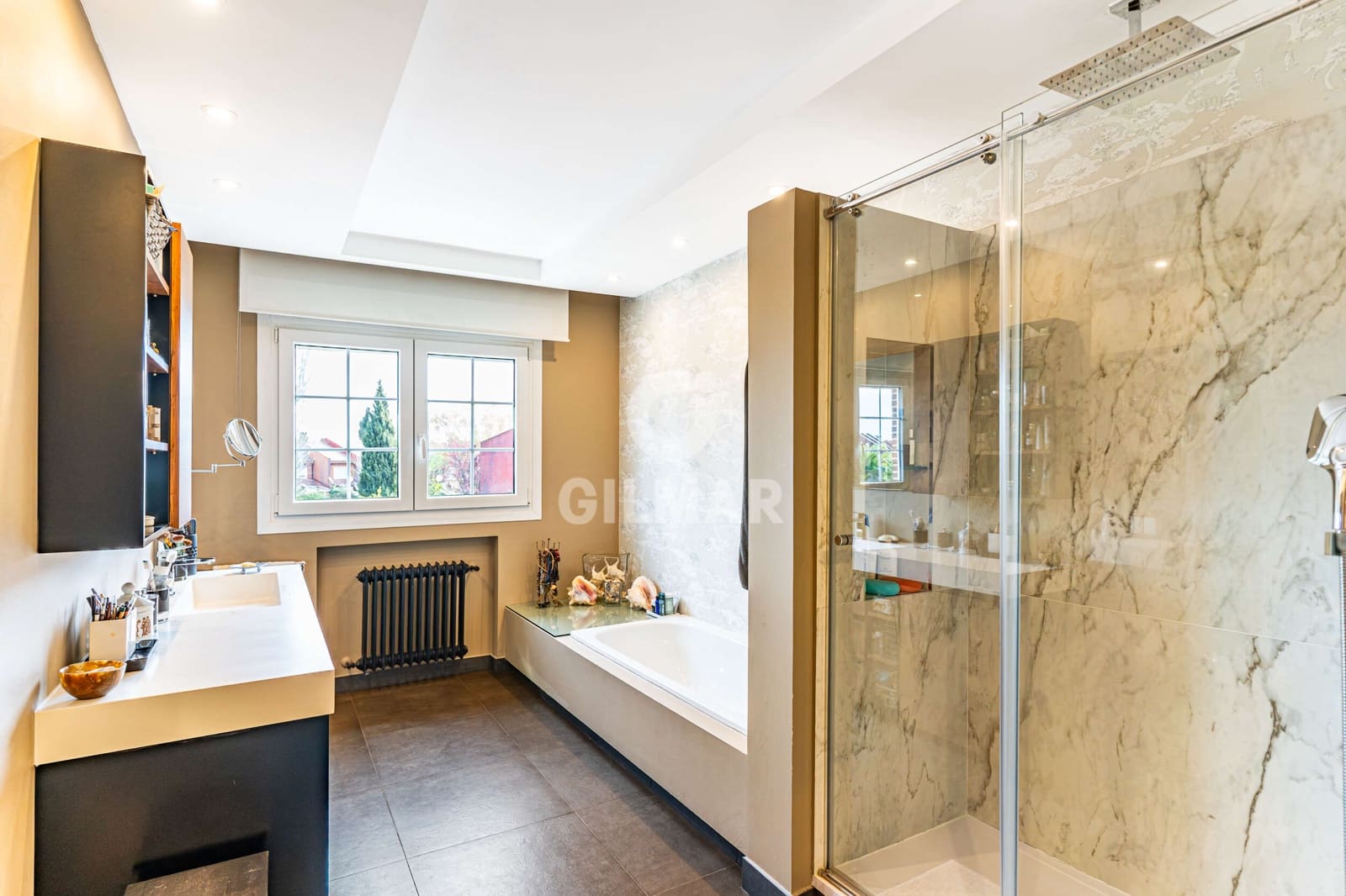 4 bedroom Terraced Villa for sale in Majadahonda with pool garage - € 1,620,000 (Ref: 9730496)