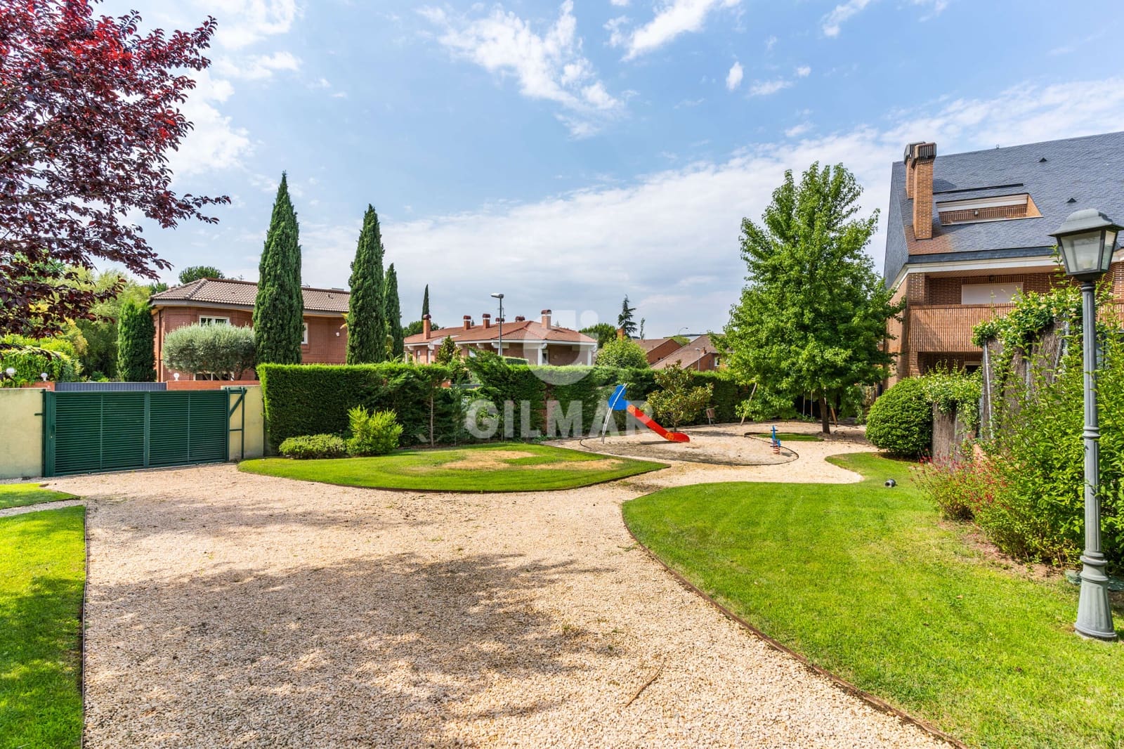 4 bedroom Terraced Villa for sale in Majadahonda with pool garage - € 1,620,000 (Ref: 9730496)