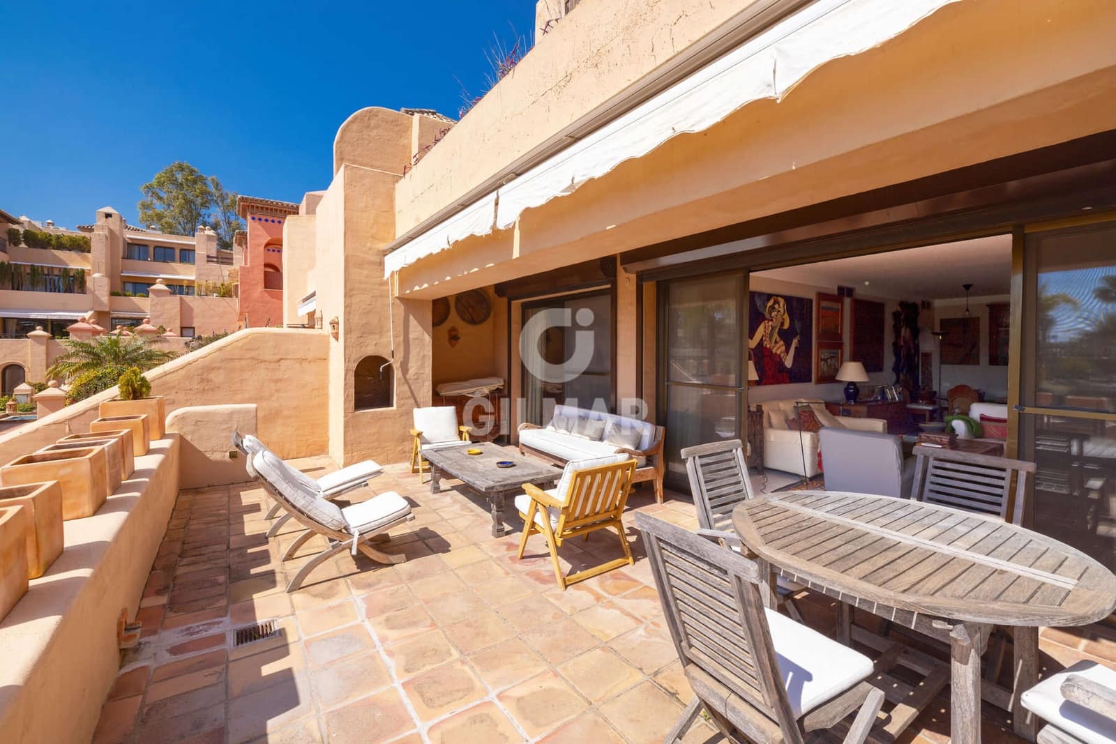 2 sovrum Lägenhet till salu i Estepona med pool garage - 435 000 € (Ref: 9731503)