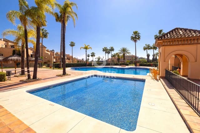 2 sovrum Lägenhet till salu i Nueva Atalaya, Estepona med pool garage - 435 000 € (Ref: 9731503)