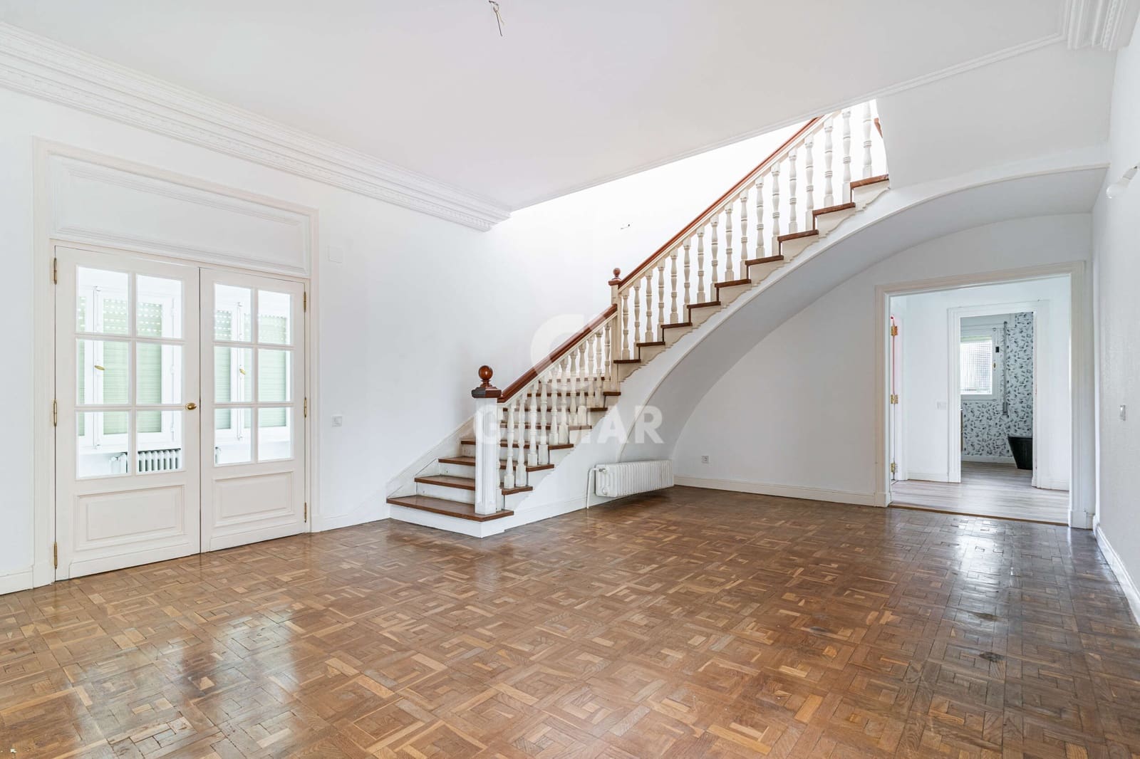 5 bedroom Villa for sale in Villanueva de la Canada with garage - € 1,750,000 (Ref: 9733628)