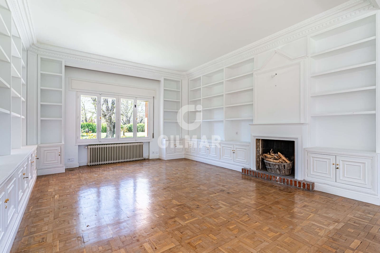 5 bedroom Villa for sale in Villanueva de la Canada with garage - € 1,750,000 (Ref: 9733628)